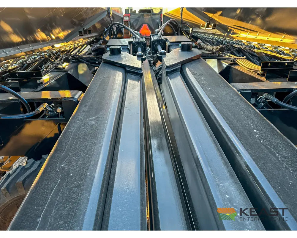 CrustBuster 4750 All Plant 50’ Drill 10’’ Spacing Mechanical Drive Drills and Seeders