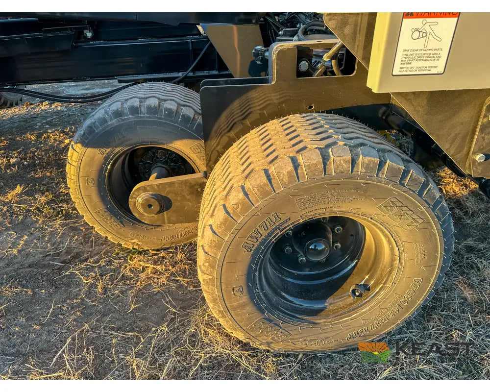 CrustBuster 4750 All Plant 50’ Drill 10’’ Spacing Mechanical Drive Drills and Seeders