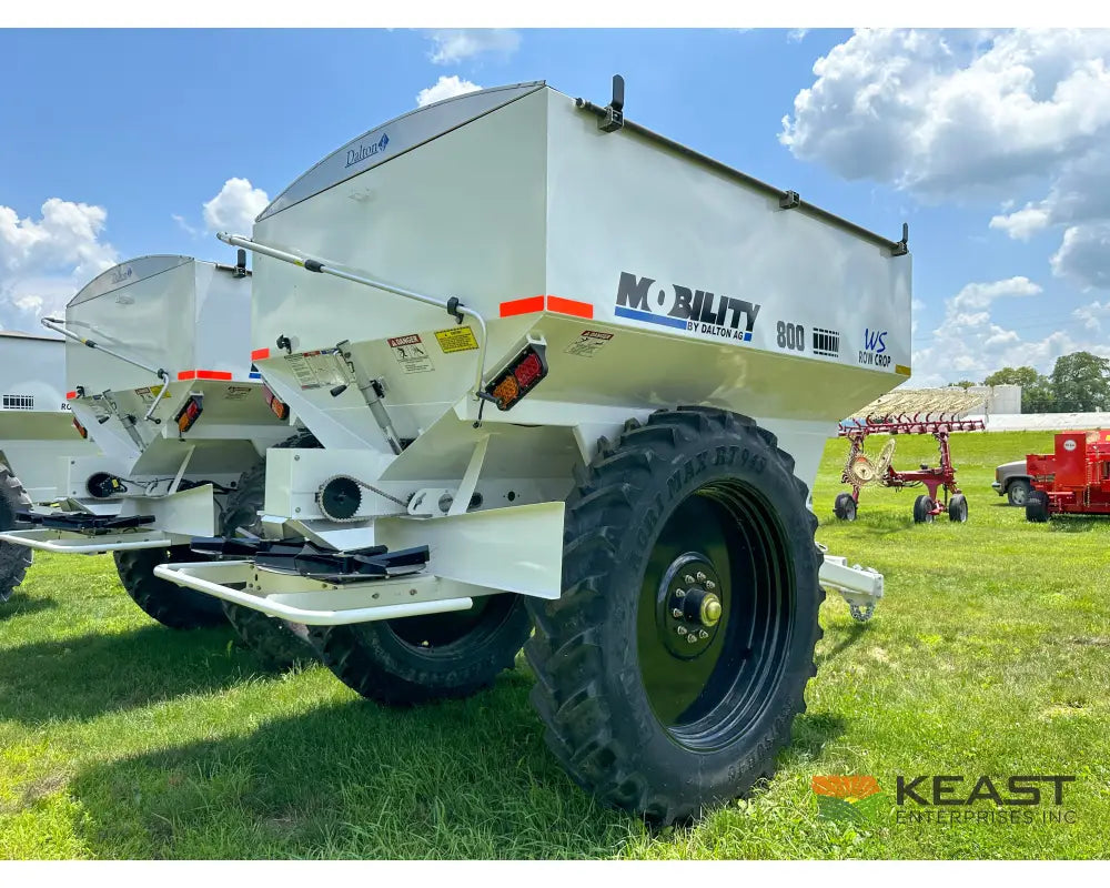 Dalton Mobility 800 Fertilizer Spreader - 8-Ton Capacity Ground & Hydraulic Drive Fertilizer Spreaders