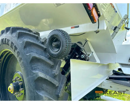 Dalton Mobility 800 Fertilizer Spreader - 8-Ton Capacity Ground & Hydraulic Drive Fertilizer Spreaders
