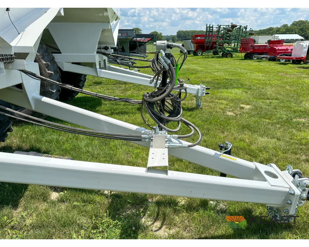 Dalton Mobility 800 Fertilizer Spreader - 8-Ton Capacity Ground & Hydraulic Drive Fertilizer Spreaders