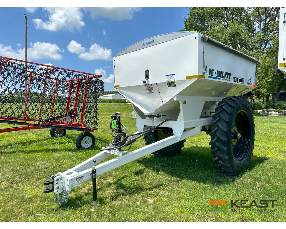 Dalton Mobility 800 Fertilizer Spreader - 8-Ton Capacity Ground & Hydraulic Drive Fertilizer Spreaders