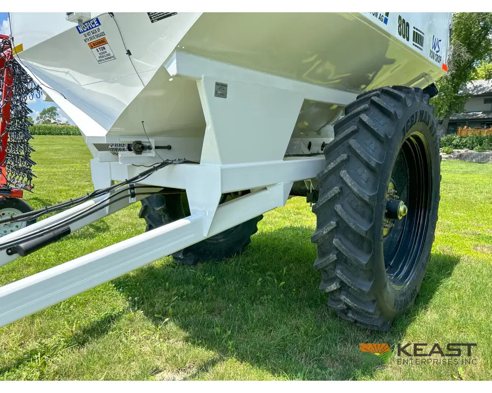 Dalton Mobility 800 Fertilizer Spreader - 8-Ton Capacity Ground & Hydraulic Drive Fertilizer Spreaders