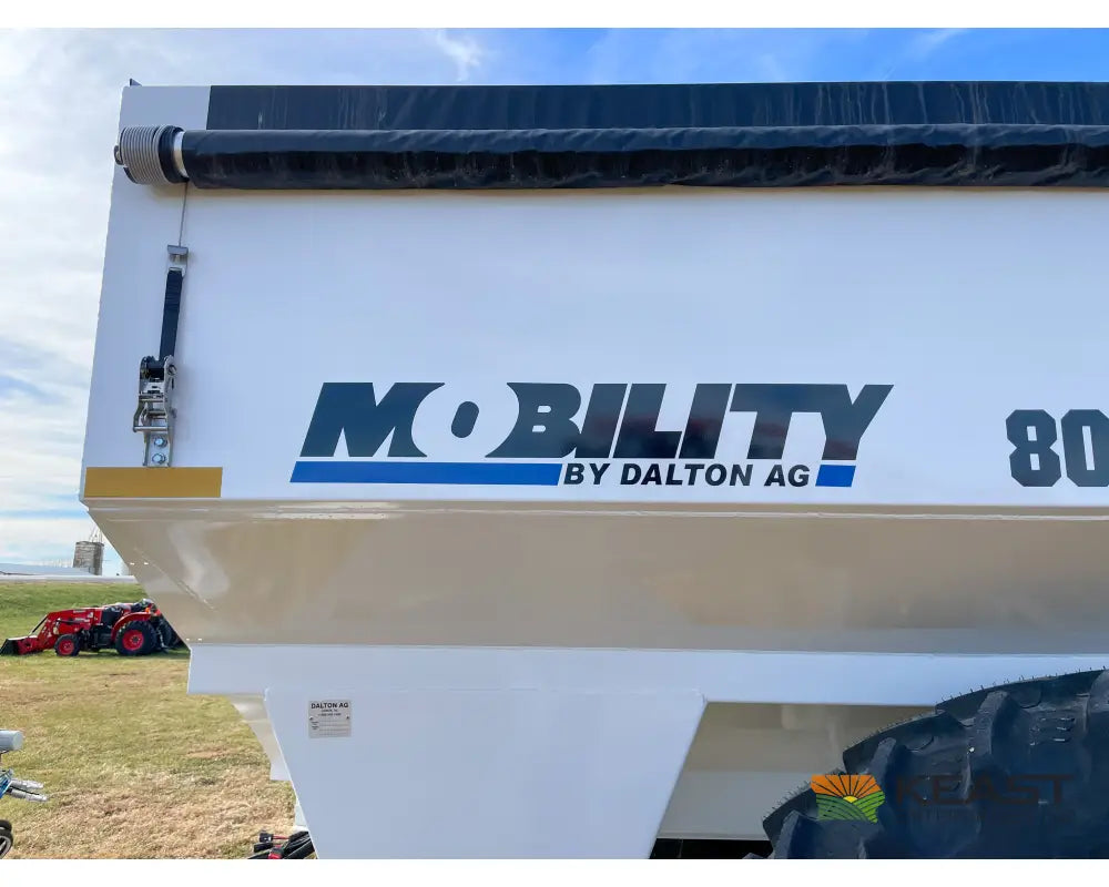 Dalton Mobility 800 Fertilizer Spreader - 8-Ton Capacity Rate Control Module Scales Fertilizer Spreaders