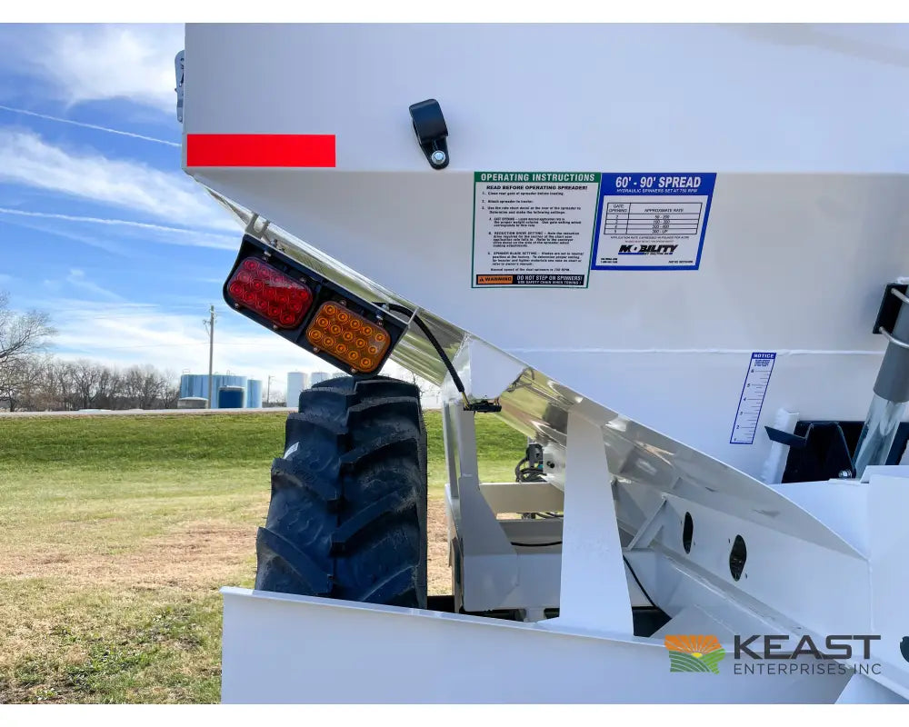 Dalton Mobility 800 Fertilizer Spreader - 8-Ton Capacity Rate Control Module Scales Fertilizer Spreaders