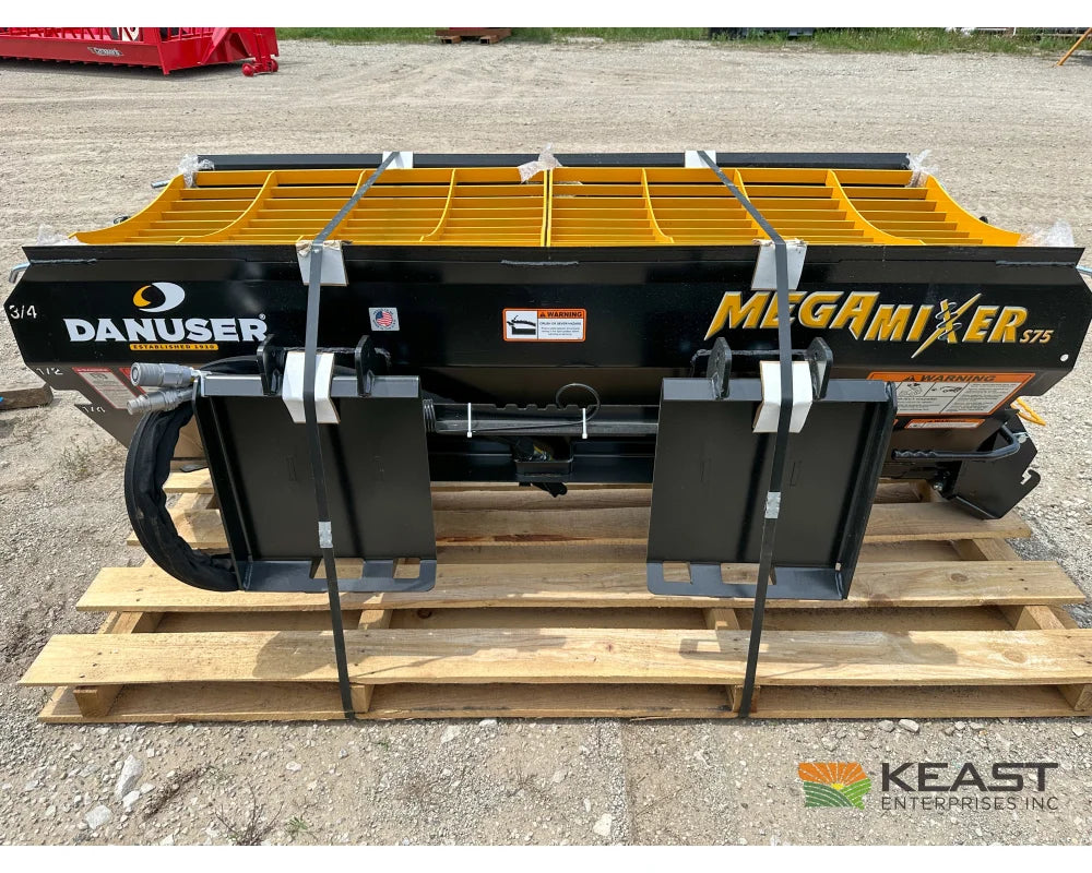 Danuser Mega Mixer Mixing Bucket - 3/4 Yard Capacity 8’’ Auger Skid Steer Mount S75 Mixing Bucket