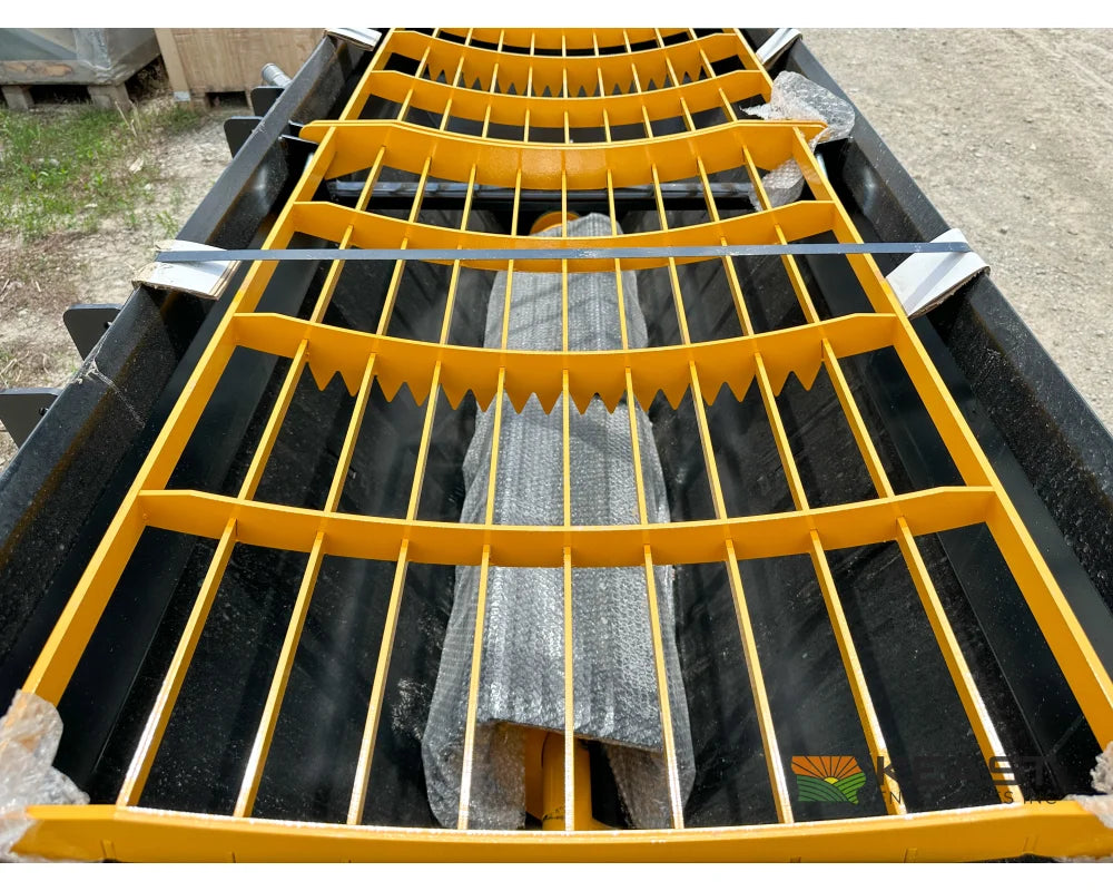 Danuser Mega Mixer Mixing Bucket - 3/4 Yard Capacity 8’’ Auger Skid Steer Mount S75 Mixing Bucket