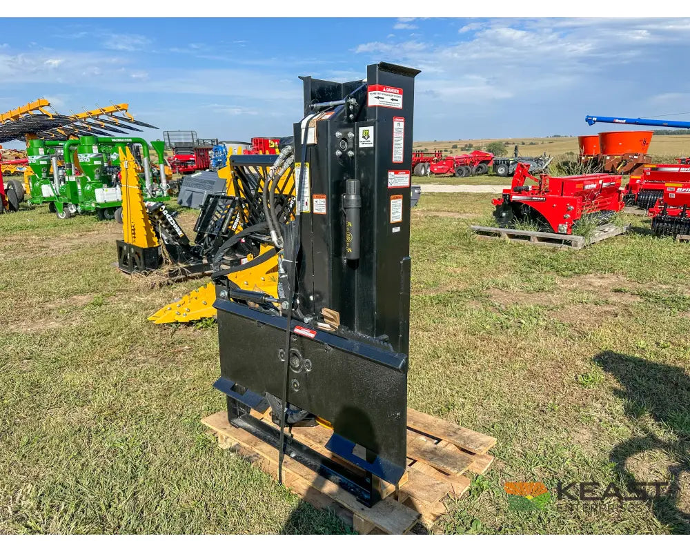 Danuser SM40 Post Driver Hyd Tilt Grapple 40’’ Stroke 96’’ Hoses 300 lb Hammer Skid Steer Mount Post Drivers