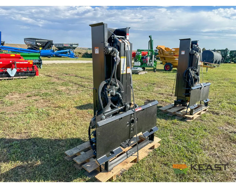 Danuser SM40 Post Driver Hyd Tilt Grapple 40’’ Stroke 96’’ Hoses 300 lb Hammer Skid Steer Mount Post Drivers