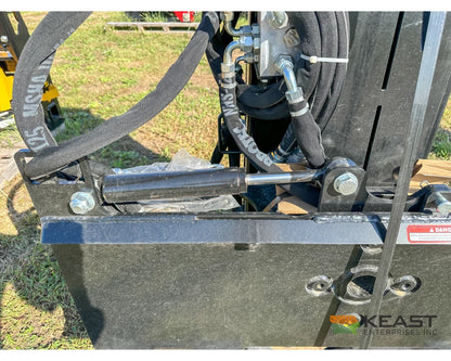 Danuser SM40 Post Driver Hyd Tilt Grapple 40’’ Stroke 96’’ Hoses 300 lb Hammer Skid Steer Mount Post Drivers