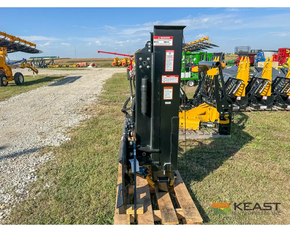 Danuser SM40 Post Driver Hyd Tilt Grapple 40’’ Stroke 96’’ Hoses 300 lb Hammer Skid Steer Mount Post Drivers