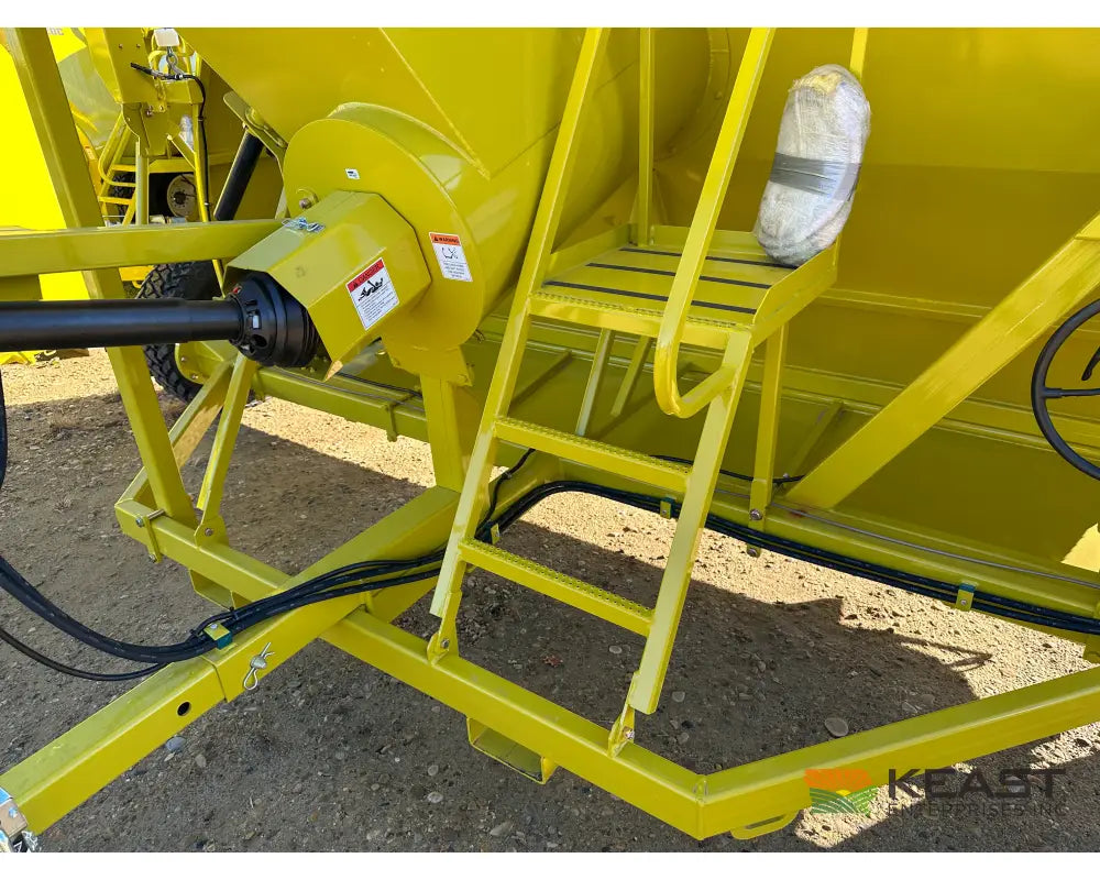 Renn RGB 1020C 10’ Grain Bagger - 20’’ Auger 8’X8’ Hopper Bag Winch Grain Baggers