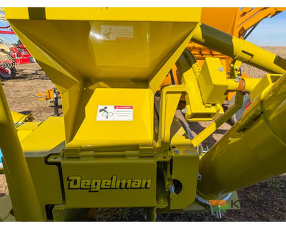 Degelman Renn RMC12 PTO Roller Mill 16’’ Rolls Discharge & Feed Augers Roller Mills