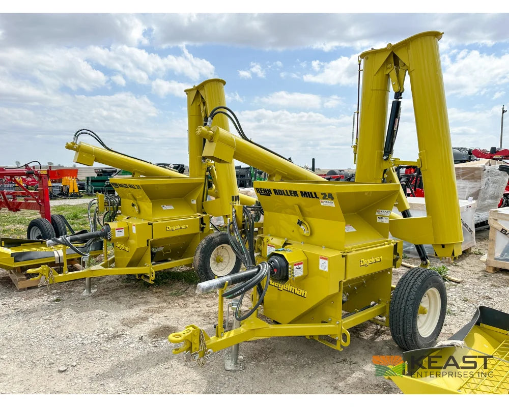 Degelman Renn RMC24 roller mill with feed and discharge augers