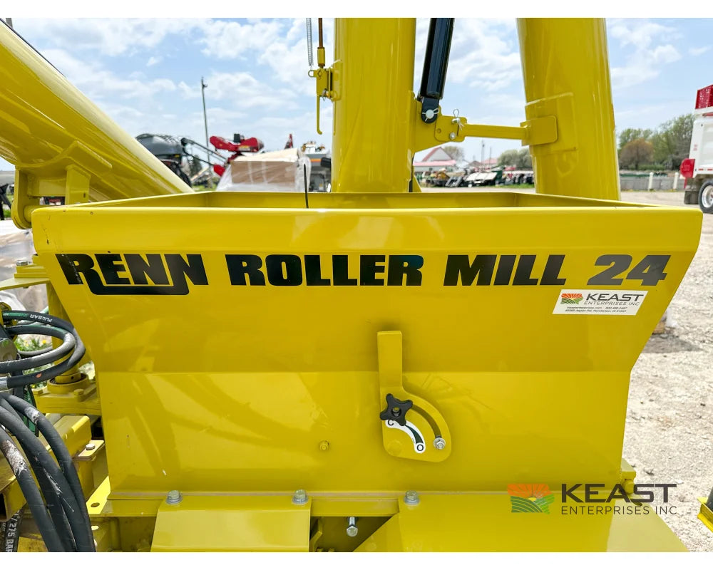 Degelman Renn RMC24 Roller Mill - 16’’x24’’ Rolls Feed Auger Discharge Auger Roller Mills