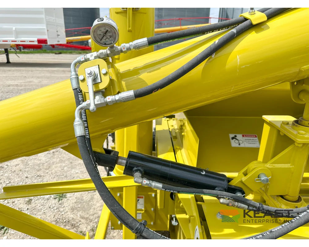 Degelman Renn RMC24 Roller Mill - 16’’x24’’ Rolls Feed Auger Discharge Auger Roller Mills