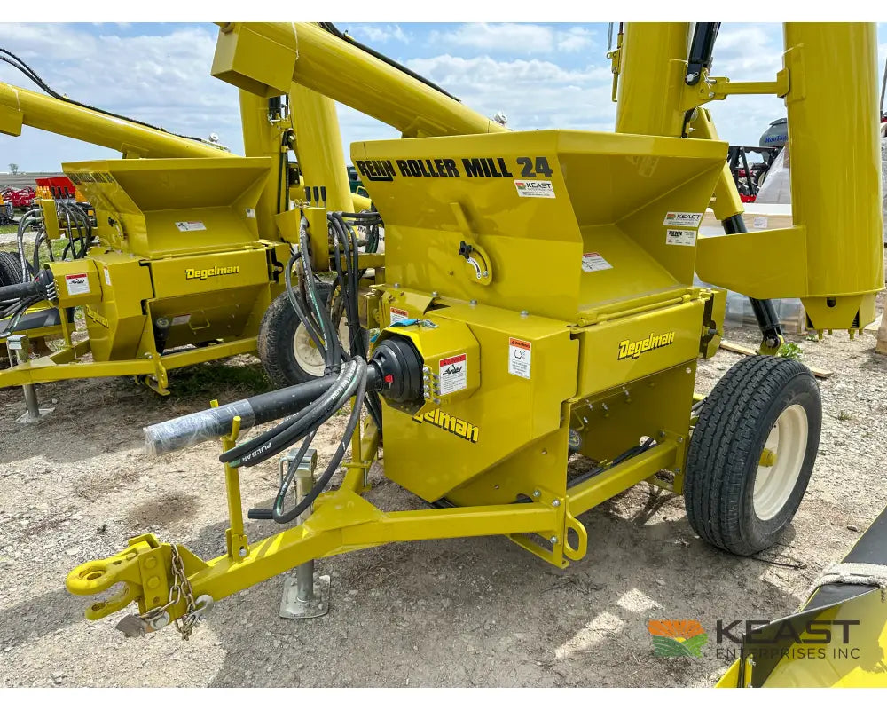 Degelman Renn RMC24 Roller Mill - 16’’x24’’ Rolls Feed Auger Discharge Auger Roller Mills