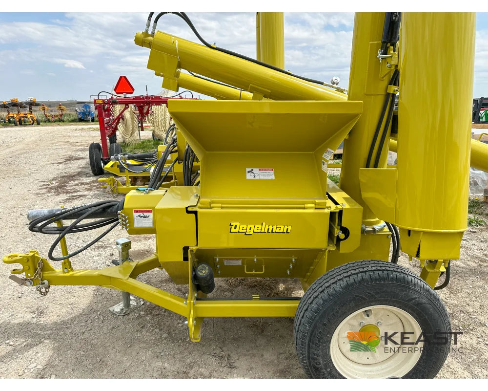 Degelman Renn RMC24 Roller Mill - 16’’x24’’ Rolls Feed Auger Discharge Auger Roller Mills