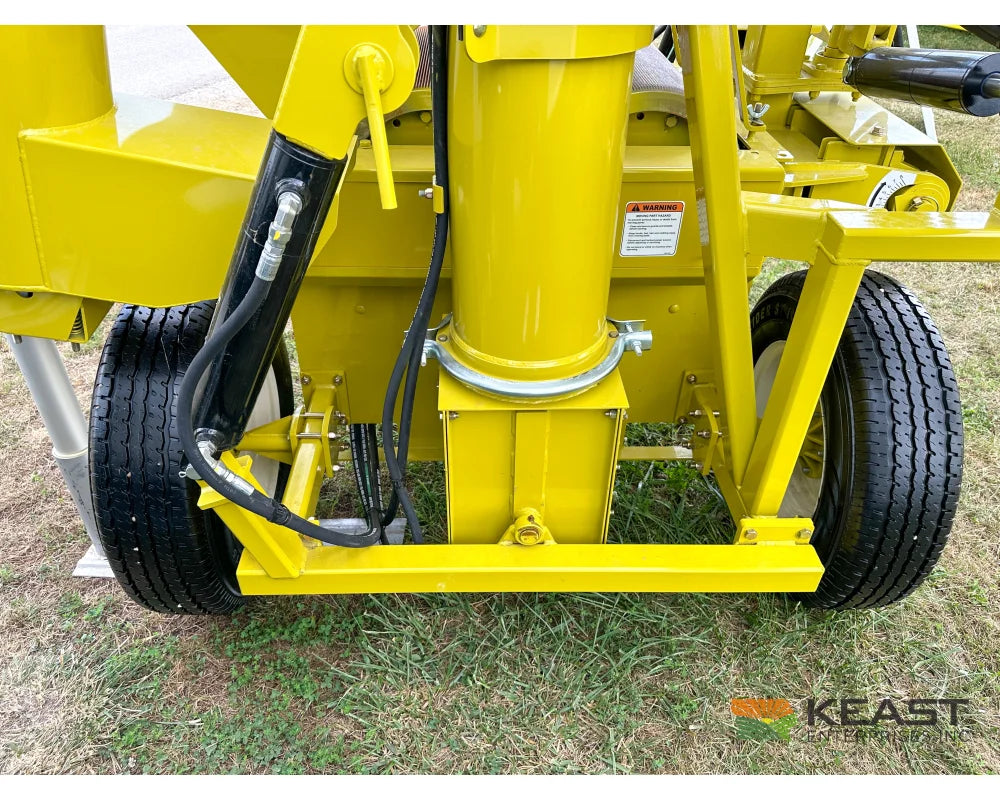 Degelman Renn RMC24 Roller Mill 16’’x24’’ Rolls Folding Feed Auger Discharge Auger Roller Mills