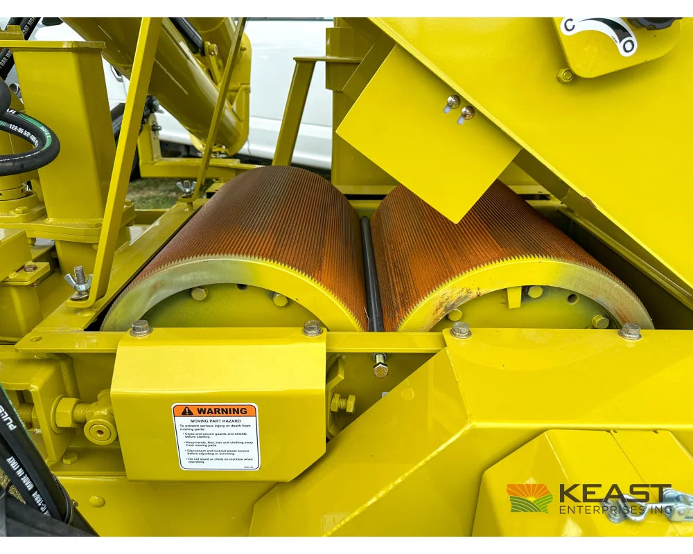 Degelman Renn RMC24 Roller Mill 16’’x24’’ Rolls Folding Feed Auger Discharge Auger Roller Mills