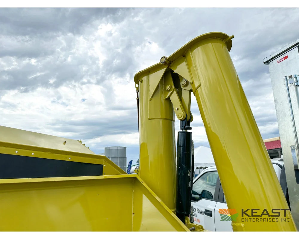 Degelman Renn RMC24 Roller Mill 16’’x24’’ Rolls Folding Feed Auger Discharge Auger Roller Mills
