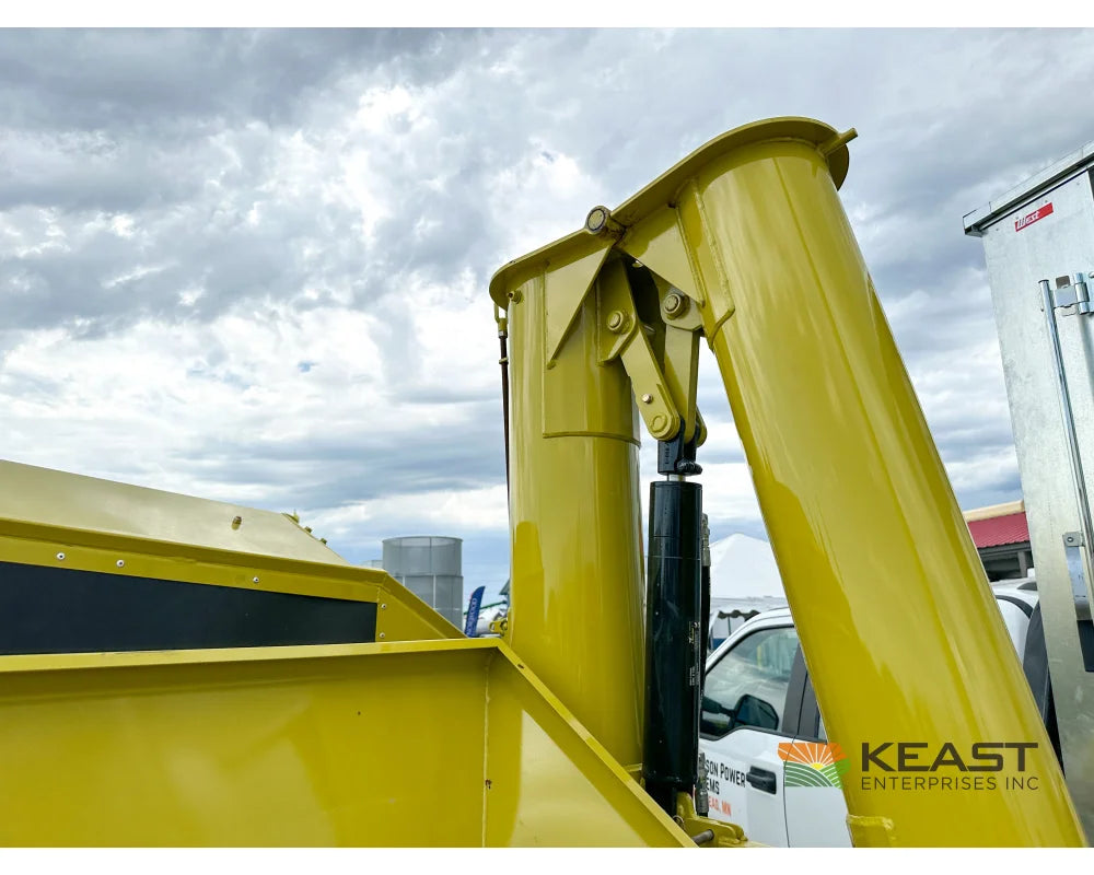 Degelman Renn RMC24 Roller Mill 16’’x24’’ Rolls Folding Feed Auger Discharge Auger Roller Mills