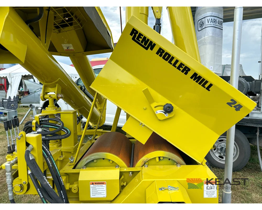 Degelman Renn RMC24 Roller Mill 16’’x24’’ Rolls Folding Feed Auger Discharge Auger Roller Mills