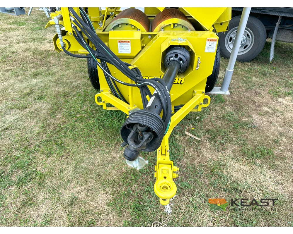 Degelman Renn RMC24 Roller Mill 16’’x24’’ Rolls Folding Feed Auger Discharge Auger Roller Mills