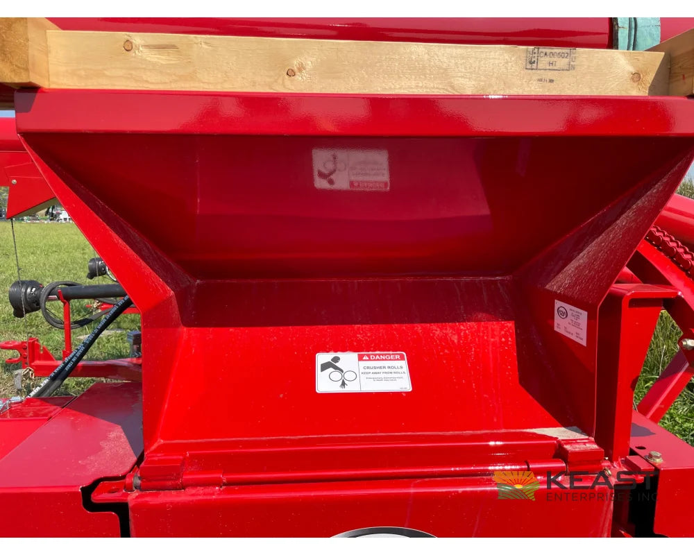 Degelman Renn RMC24 Roller Mill 16’’x24’’ Rolls Straight Feed Auger Discharge Auger Roller Mills