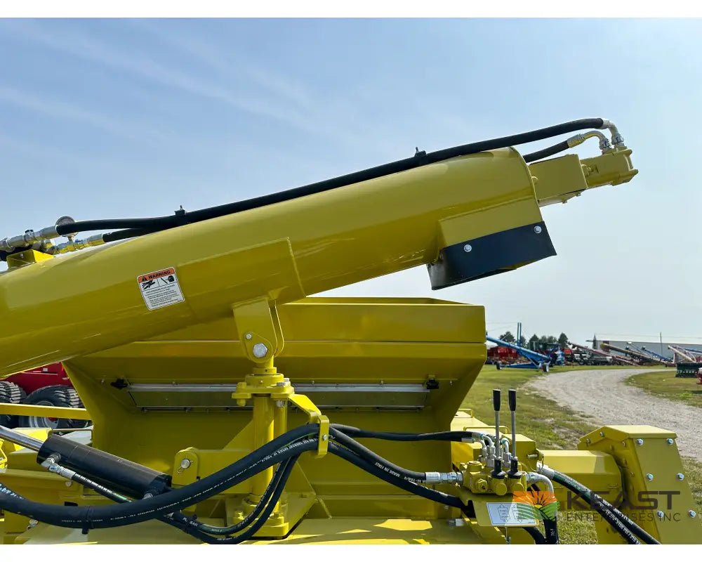 Degelman Renn RMC48 Roller Mill - PTO Drive Conveyor Discharge 16’’ x 48’’ Cast Rolls Roller Mills
