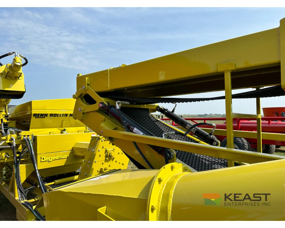 Degelman Renn RMC48 Roller Mill - PTO Drive Conveyor Discharge 16’’ x 48’’ Cast Rolls Roller Mills