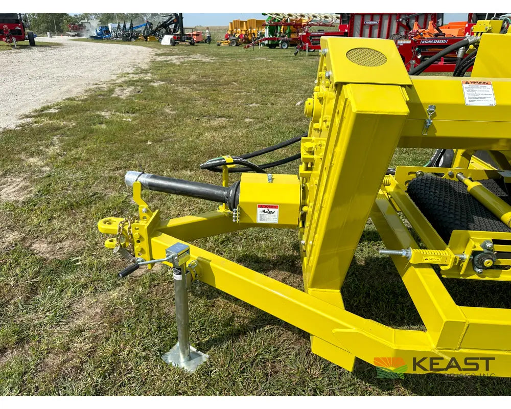 Degelman Renn RMC48 Roller Mill - PTO Drive Conveyor Discharge 16’’ x 48’’ Cast Rolls Roller Mills