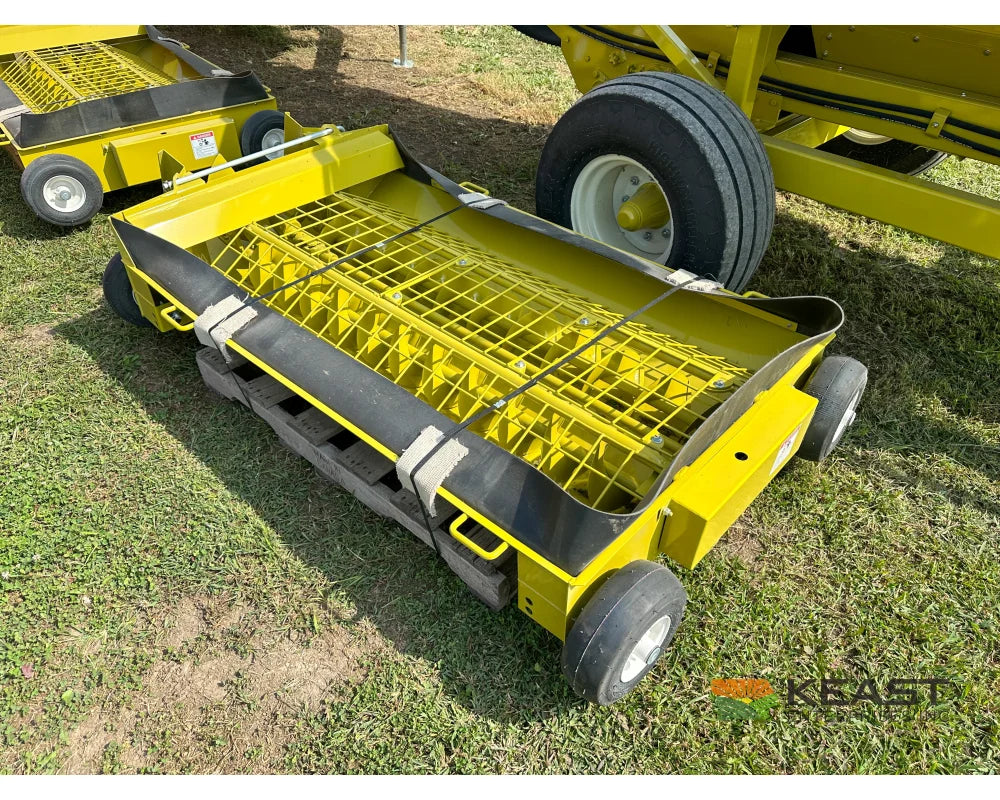 Degelman Renn RMC48 Roller Mill - PTO Drive Conveyor Discharge 16’’ x 48’’ Cast Rolls Roller Mills