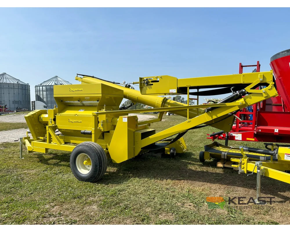 Degelman Renn RMC48 Roller Mill - PTO Drive Conveyor Discharge 16’’ x 48’’ Cast Rolls Roller Mills
