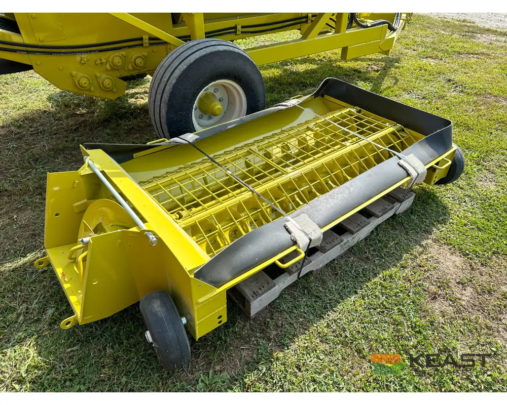 Degelman Renn RMC48 Roller Mill - PTO Drive Conveyor Discharge 16’’ x 48’’ Cast Rolls Roller Mills