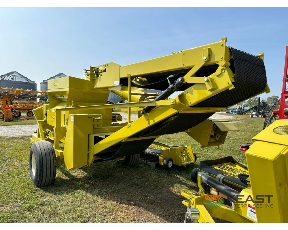 Degelman Renn RMC48 Roller Mill - PTO Drive Conveyor Discharge 16’’ x 48’’ Cast Rolls Roller Mills