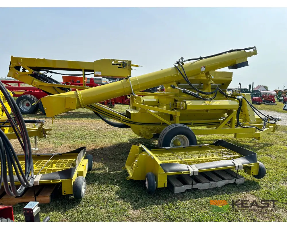 Degelman Renn RMC48 Roller Mill - PTO Drive Conveyor Discharge 16’’ x 48’’ Cast Rolls Roller Mills