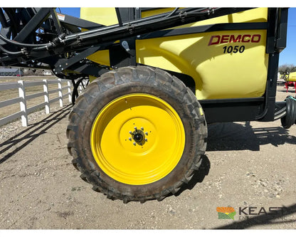Demco 1050 Gallon Pull-Behind Field Sprayer 60’ Boom Ace Pump TeeJet 845 w/ GPS Speed Sprayers