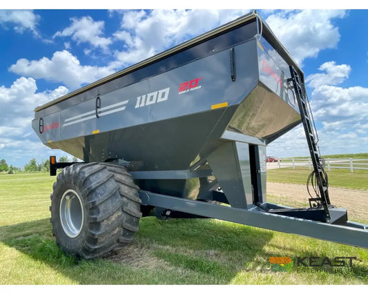 Demco 1100 Grain Cart - 1,100 Bushel Capacity Scales Roll Tarp 1050 Tires Grain Carts