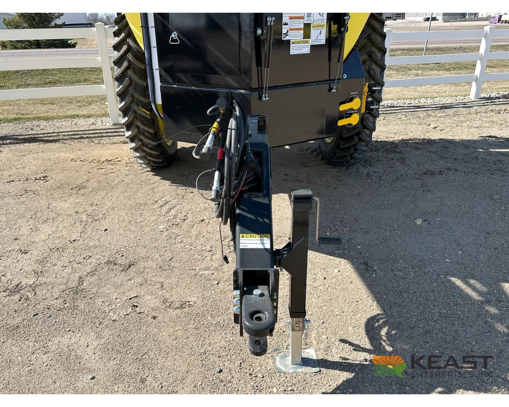 Demco 1250 Gallon Pull-Behind Field Sprayer 90’ Boom Ace Pump TeeJet Regulator Raven 450 Sprayers