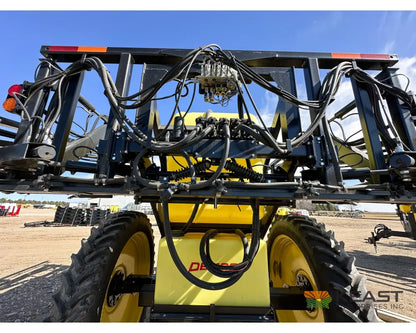 Demco 1250 Gallon Pull-Behind Field Sprayer 90’ Boom Ace Pump TeeJet Regulator Raven 450 Sprayers