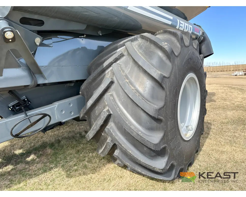 Demco 1300 Grain Cart 1,300 Bushel Capacity Scales Roll Tarp 1250 Tires Grain Carts