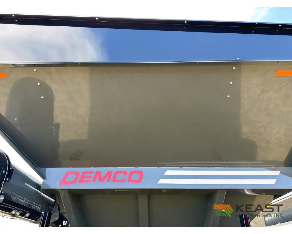 Demco 1300 Grain Cart 1,300 Bushel Capacity Scales Roll Tarp 1250 Tires Grain Carts