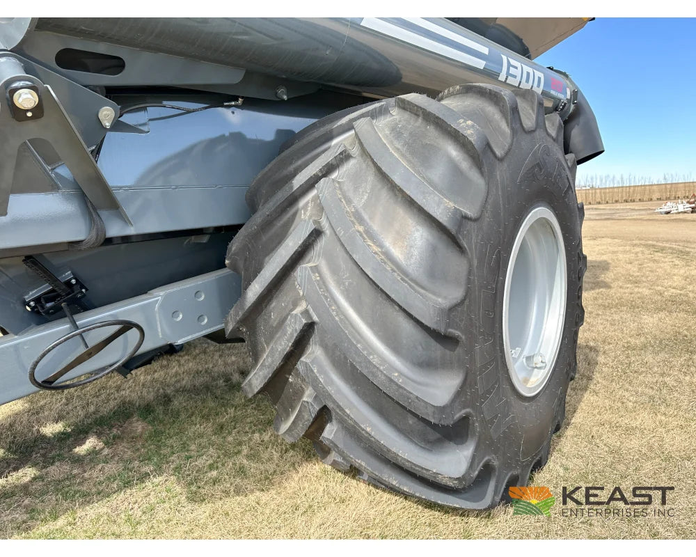 Demco 1300 Grain Cart 1,300 Bushel Capacity Scales Roll Tarp 1250 Tires Grain Carts