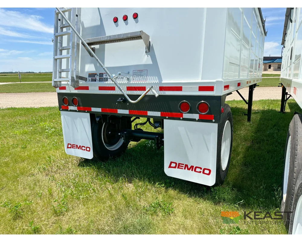 Demco 28’ Hopper Bottom Grain Trailer 765 Bushel Heaped Capacity Roll Tarp Grain Trailers