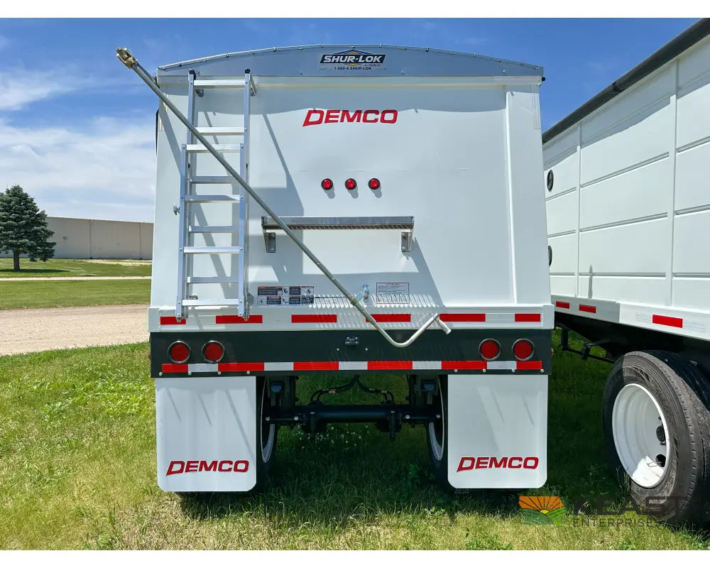Demco 28’ Hopper Bottom Grain Trailer 765 Bushel Heaped Capacity Roll Tarp Grain Trailers