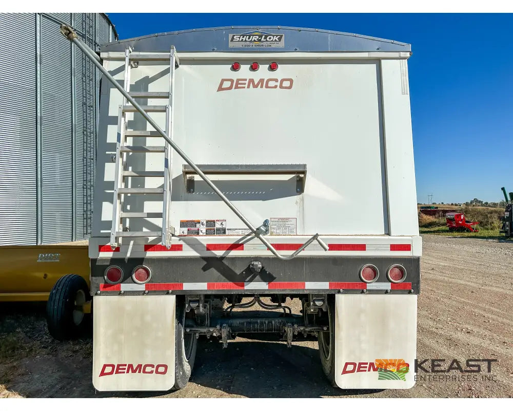 Demco 40’ Hopper Bottom Grain Trailer - 1,130 Bushel Heaped Capacity Roll Tarp Grain Trailers