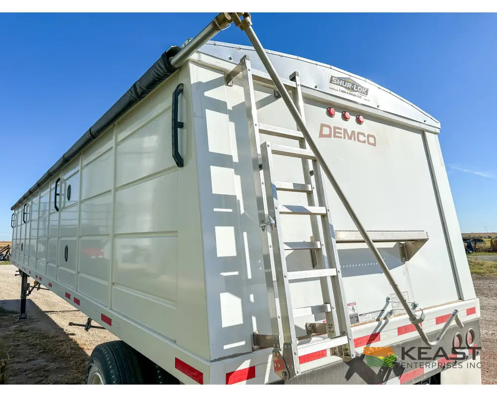 Demco 40’ Hopper Bottom Grain Trailer - 1,130 Bushel Heaped Capacity Roll Tarp Grain Trailers