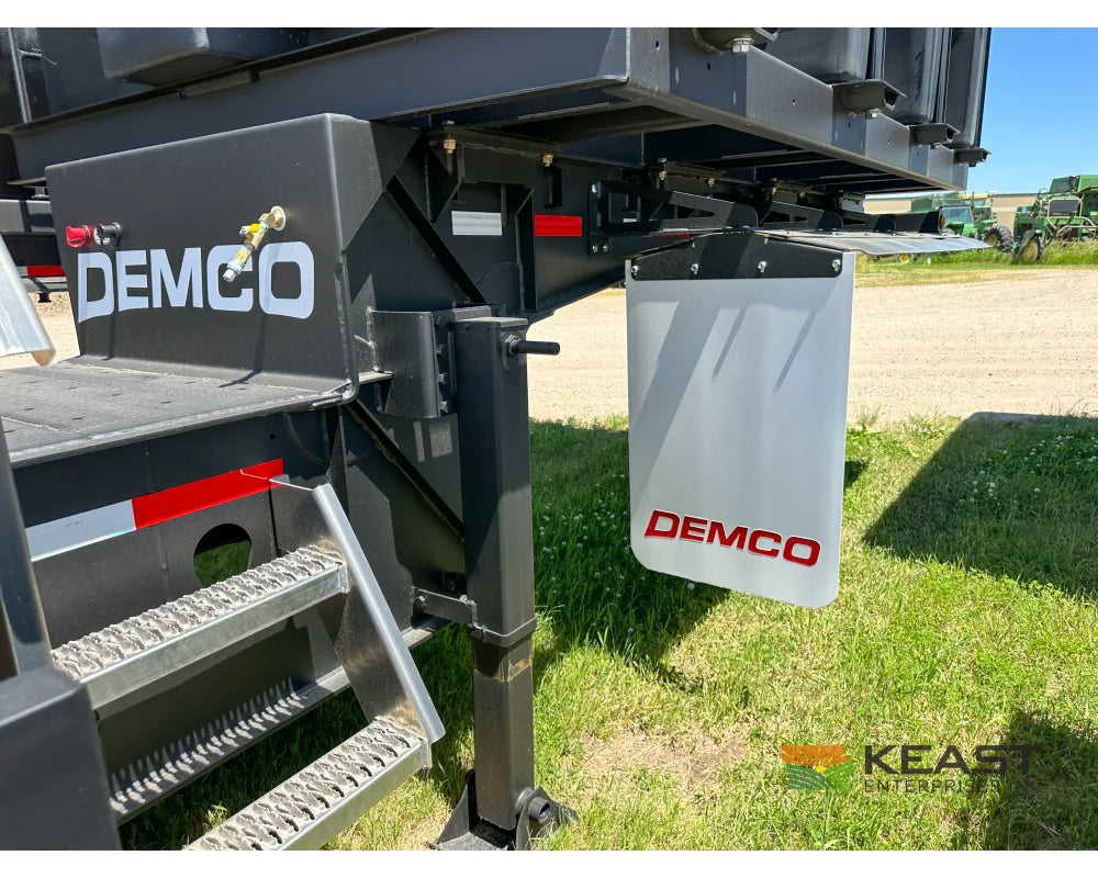 Demco 48’ Sprayer Liquid Tender Trailer Dual 3,250 Gal Tanks 21’ Deck Space Liquid Tender Trailers