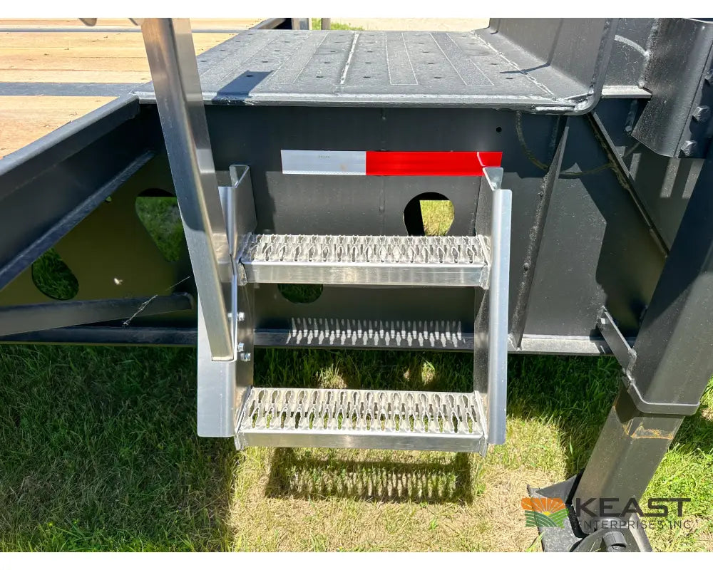 Demco 48’ Sprayer Liquid Tender Trailer Dual 3,250 Gal Tanks 21’ Deck Space Liquid Tender Trailers